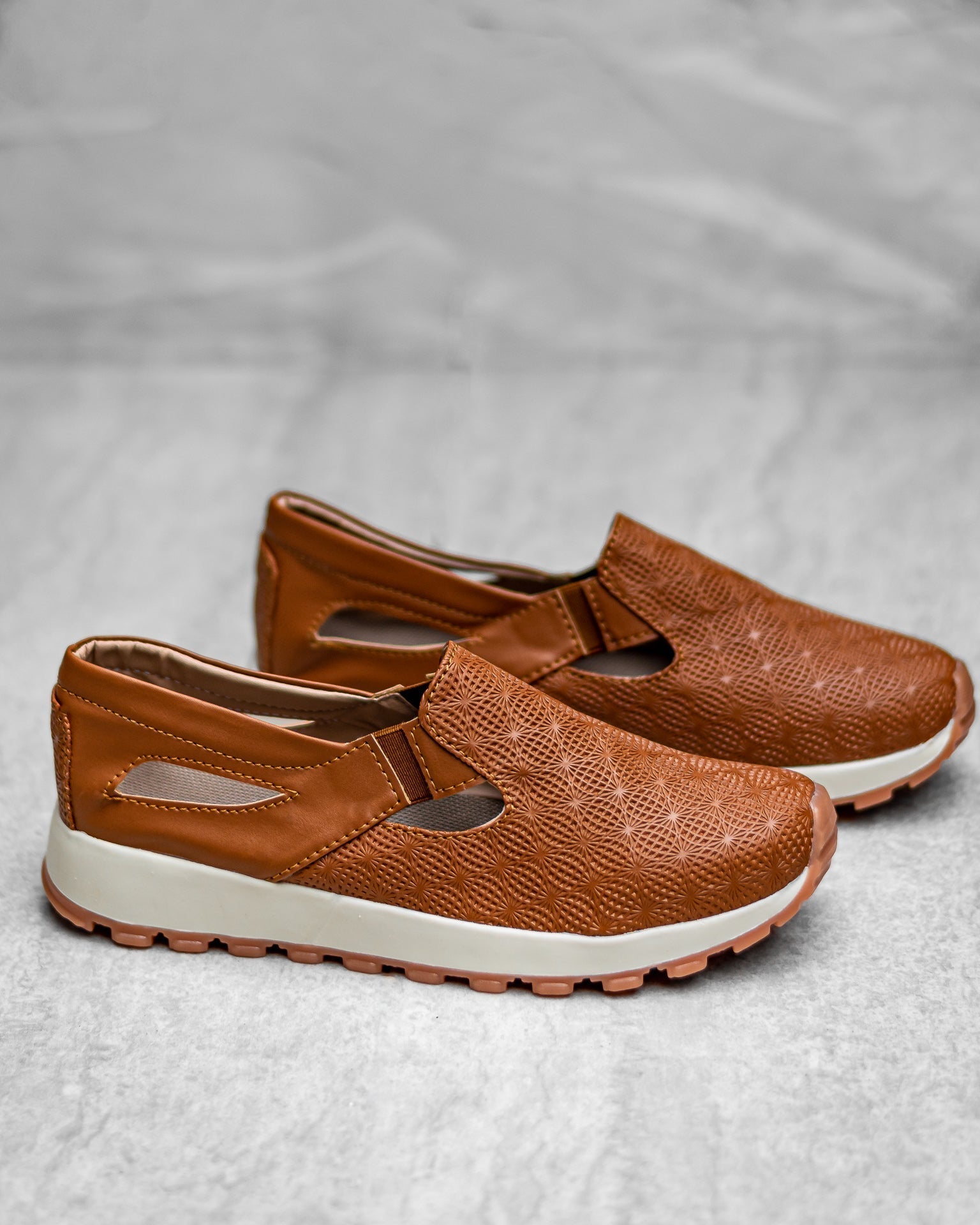 gid://shopify/MediaImage/24692156825694